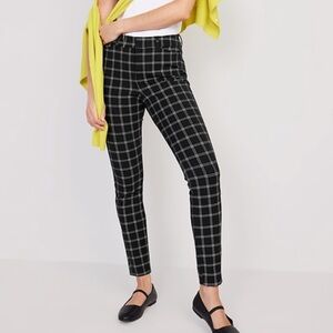 Old navy plaid pixie ankle pant